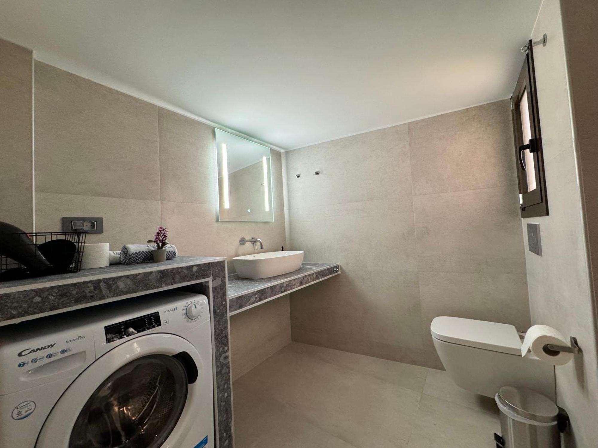 Spacious Apartment Near Monastiraki By Kozy Koala เอเธนส์ ภายนอก รูปภาพ