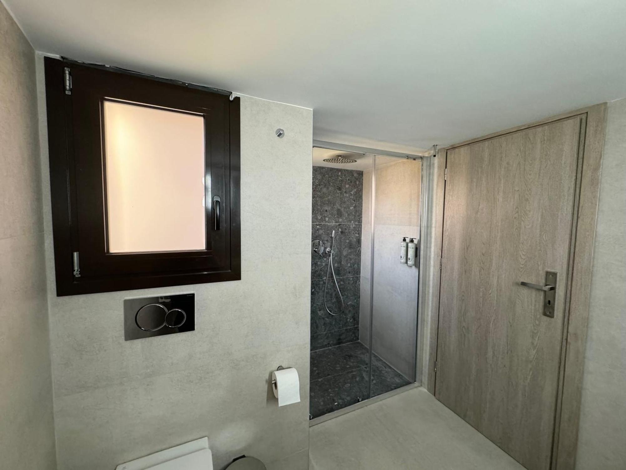 Spacious Apartment Near Monastiraki By Kozy Koala เอเธนส์ ภายนอก รูปภาพ